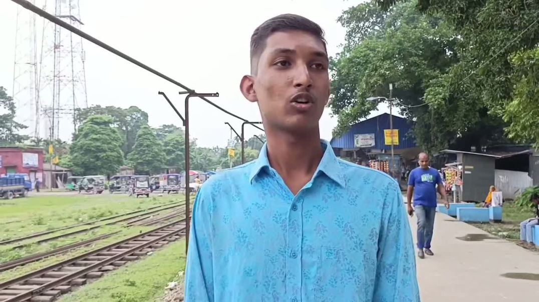 ⁣স্বচক্ষে দেখা- সরিষাবাড়ীর শিক্ষার্থী উত্তরার দিয়াবাড়ি মাইলস্টোন কলেজ মাঠে বিমান বিধ্বস্ত কথা বলছেন।