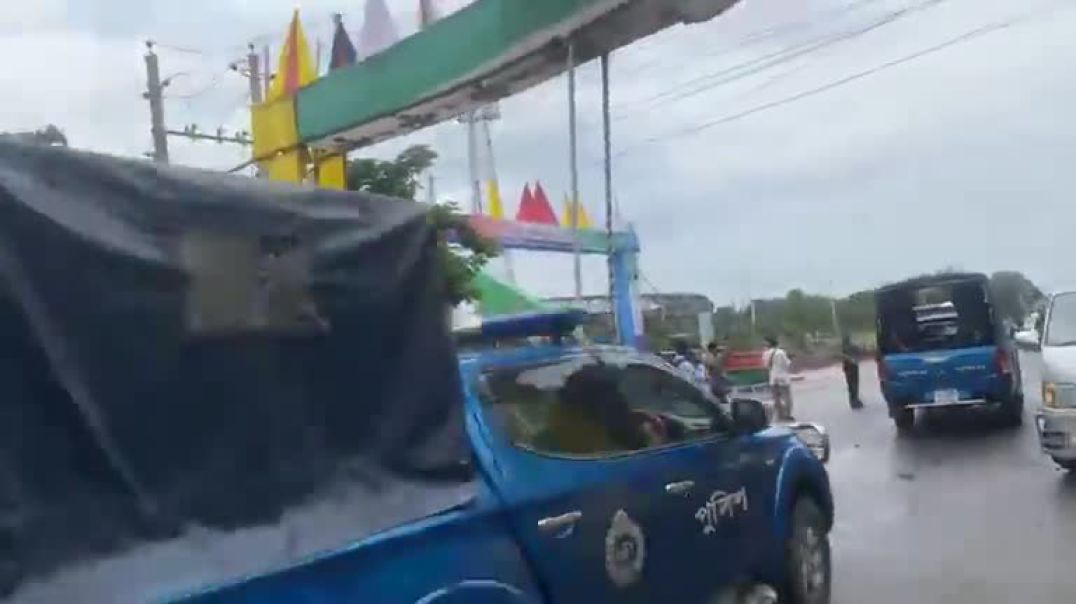 ⁣গোপালগঞ্জে এনসিপির গাড়িবহরে হামলা