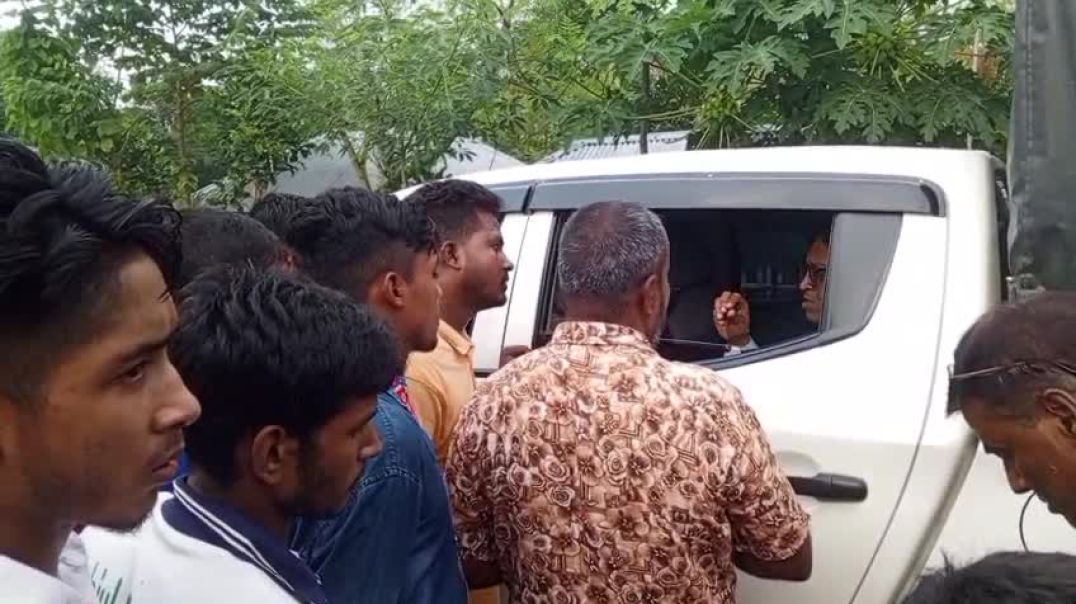 জলঢাকায় অবৈধ বালুবাহি গাড়ি আটকিয়েছে উপজেলা ভুমি অফিসার