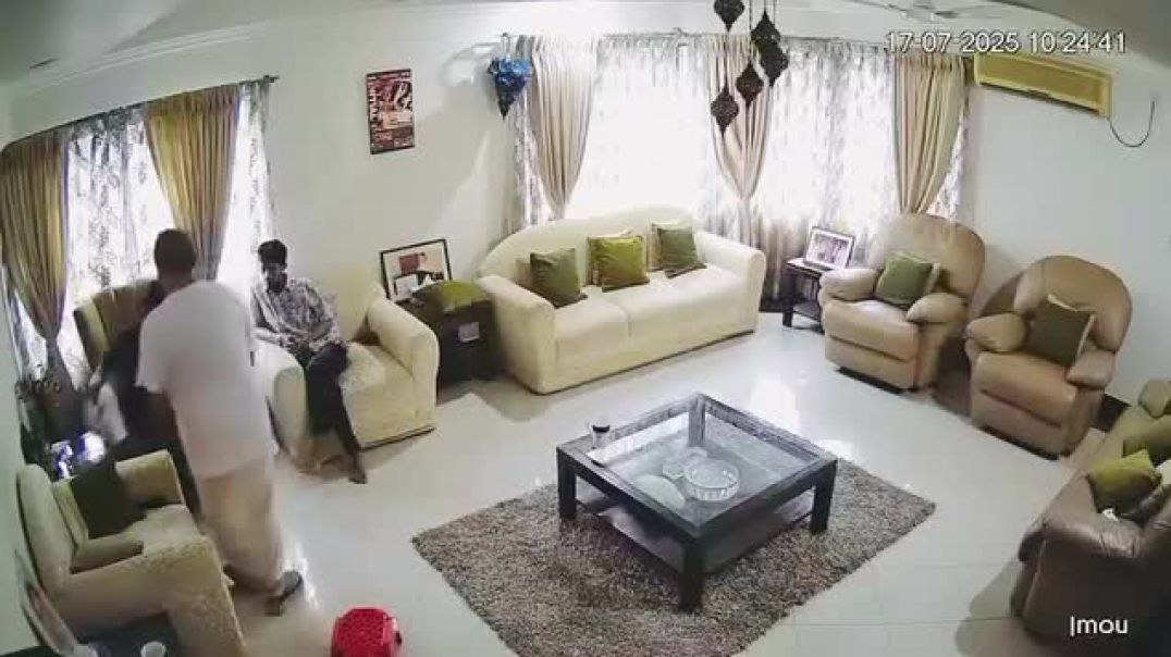 ⁣গুলশানে সমন্বয়ক পরিচয়ে সাবেক এমপির বাসায় চাঁদাবাজি; গ্রেফতার ৫