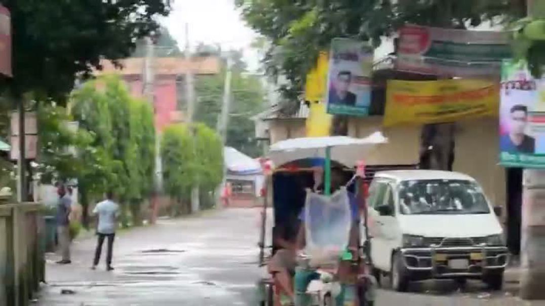 ⁣রণক্ষেত্র গোপালগঞ্জ এনসিপির গাড়িবহরে ককটেল বিস্ফোরণ