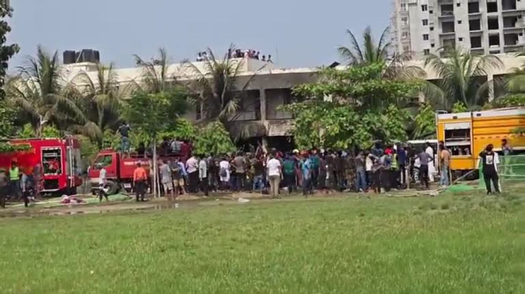 ⁣LIVE বিধ্বস্ত প্রশিক্ষণ বিমানটির পাইলট বেঁচে আছেন সবশেষ