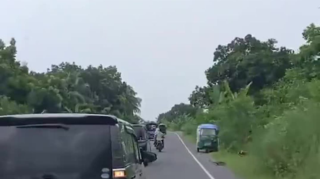 ⁣জুলাই পদযাত্রা গোপালগঞ্জ ঢুকলো এনসিপির গাড়ি বহর