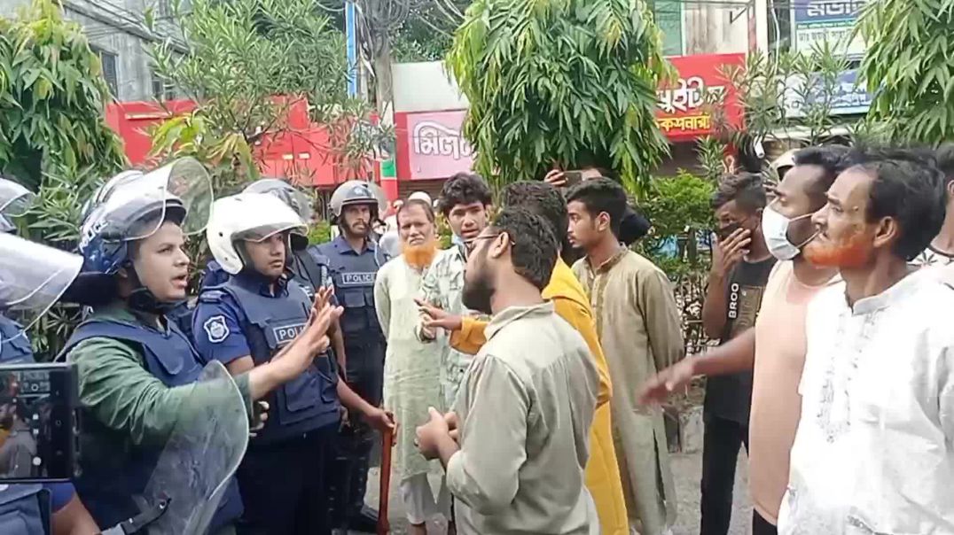 ⁣ফিরে দেখা: ফেনীতে ছাত্র-জনতা ও বিএনপির নেতাকর্মীদের সঙ্গে পুলিশের সংঘর্ষ—কেন উত্তাল হয়েছিল ১৯ জুলাই?