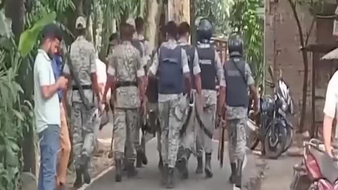 ⁣টহলে নেমেছে সেনাবাহিনী, থমথমে পরিস্থিতি গোপালগঞ্জে