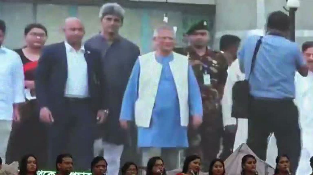 ⁣মানিক মিয়া এভিনিউতে জুলাই ঘোষণাপত্র পাঠ করছেন প্রধান উপদেষ্টা ড