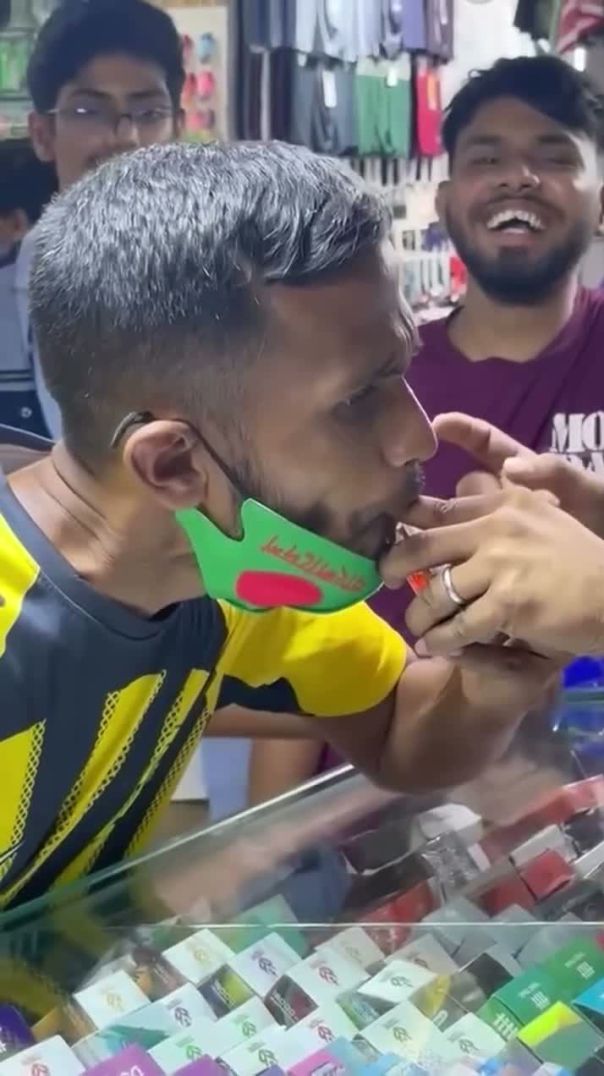 বাংগালী কি না পারে 🤣🤣🤣 #viralvídeos  #viralvídeos  #foryou #viralvideo  #foryou  #aakbor #mrakbor #iamaakbor