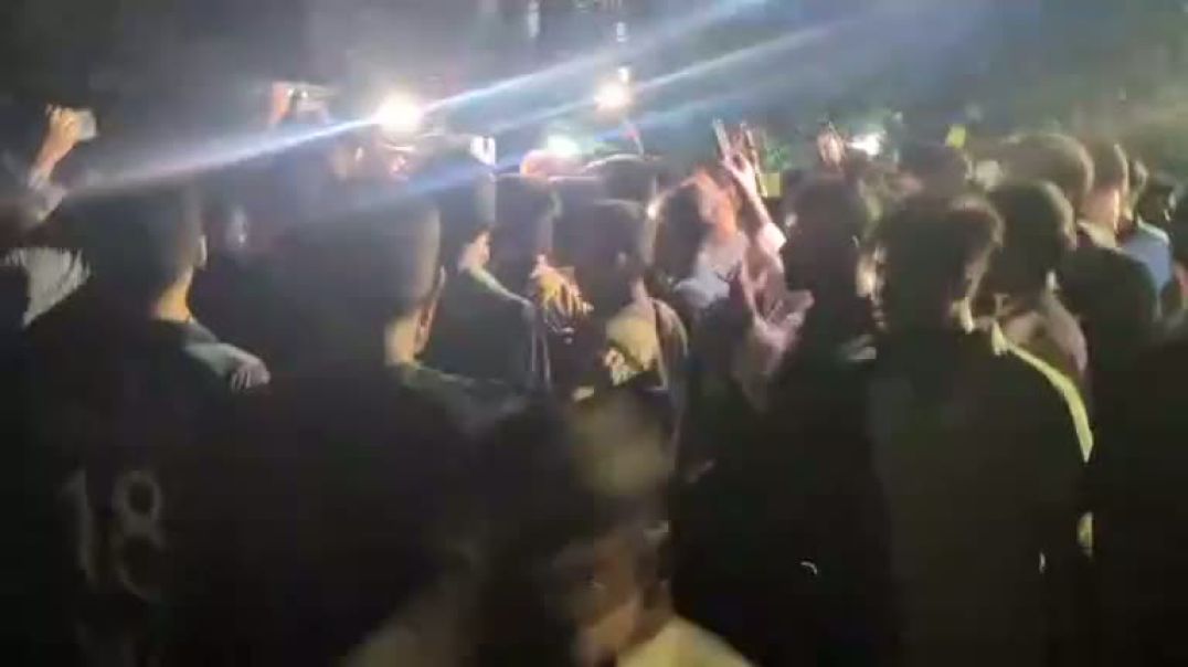 ⁣শেখ মুজিবের বাড়ির সামনে মুখোমুখি ছাত্রদল-ছাত্রশিবির