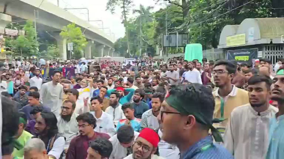 ⁣জুলাই সনদের দাবিতে গণজমায়েত, সরাসরি