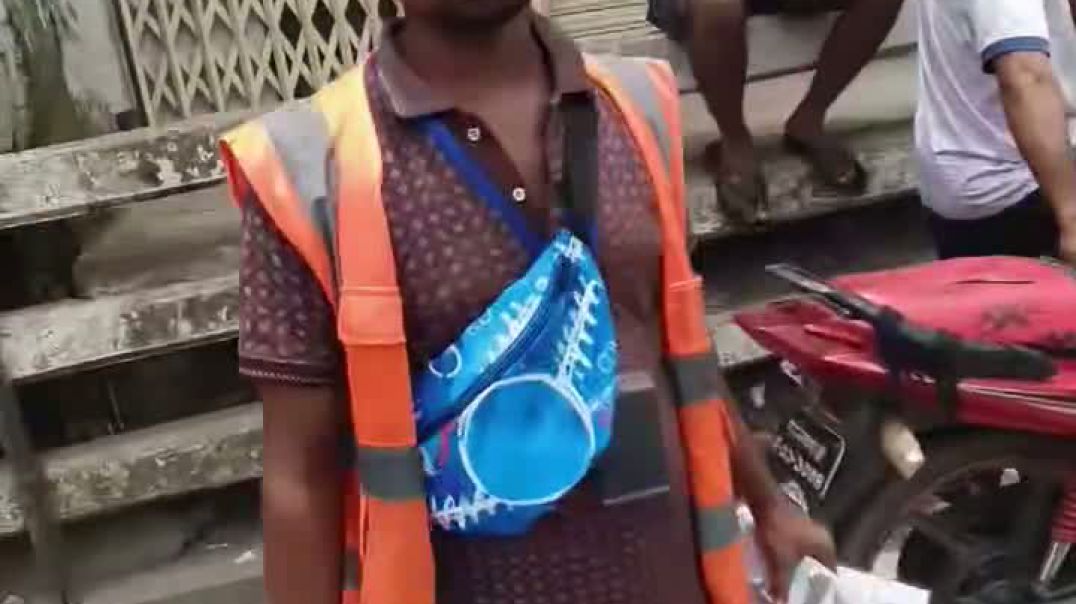 ⁣অবশ্যই সাভার নামা বাজারের এই অবৈধ টোল বা চাঁদা বন্ধ হওয়া উচিত। আপনারা কি বলেন