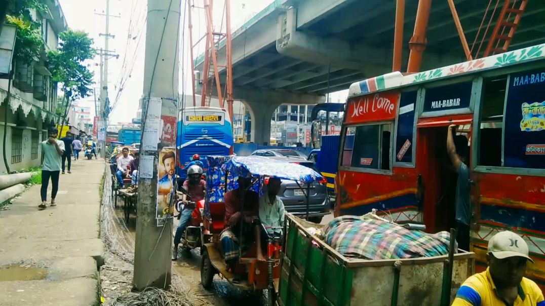 ⁣উল্টো পথে যানবাহন দুর্ঘটনার প্রধান কারণ