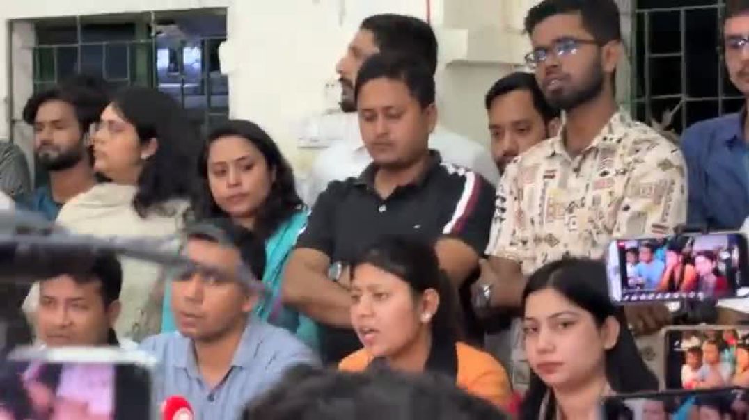 ⁣ডাকসু নির্বাচন ছাত্রদলের নারী কর্মীদের লাঞ্ছিতের অভিযোগে ছাত্রদলের সংবাদ সম্মেলন